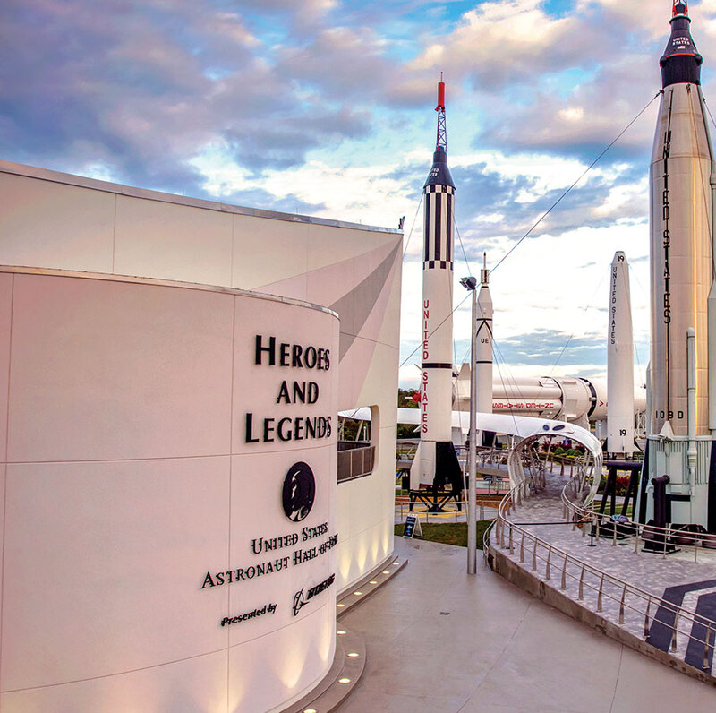 MISSION ZONE attraction:<br />
Heroes and Legends of the U.S. Space Program